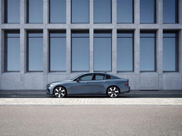 Volvo S60 Plug-In Hybrid and XC60 luxury SUV recognized as ‘Best’ by Money.com