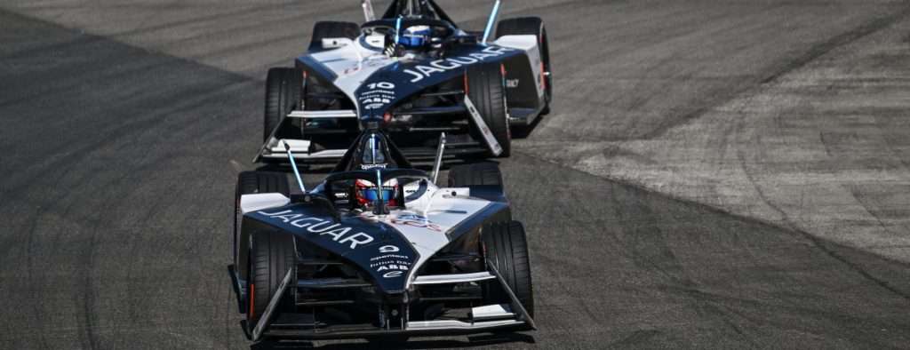 JAGUAR TCS RACING EROBERT WERTVOLLE PUNKTE NACH DRAMATISCHER AUFHOLJAGD IN PORTLAND