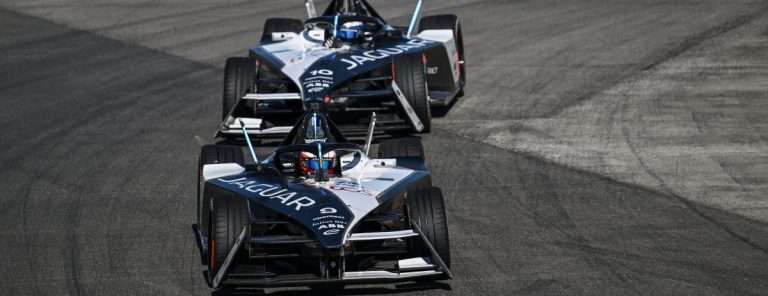 JAGUAR TCS RACING EROBERT WERTVOLLE PUNKTE NACH DRAMATISCHER AUFHOLJAGD IN PORTLAND