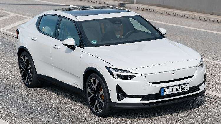 Elektro-Limousine Polestar 2 rollt runderneuert vor