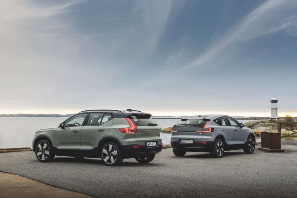 Volvo Cars vereinfacht das Laden von Elektroautos an öffentlichen Stationen