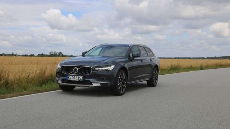 Volvo V90 Cross Country