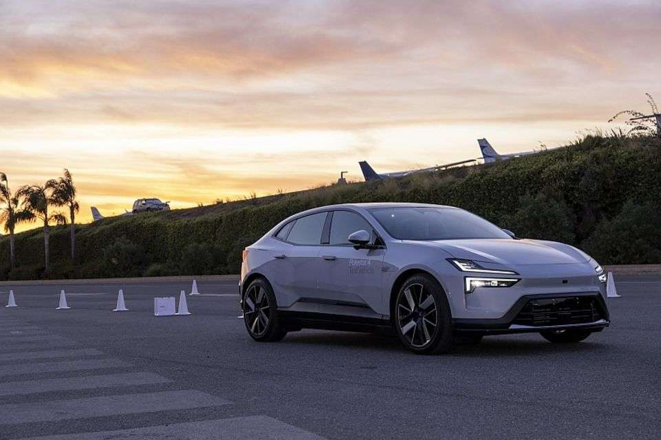 TECHNIK: POLESTAR 4