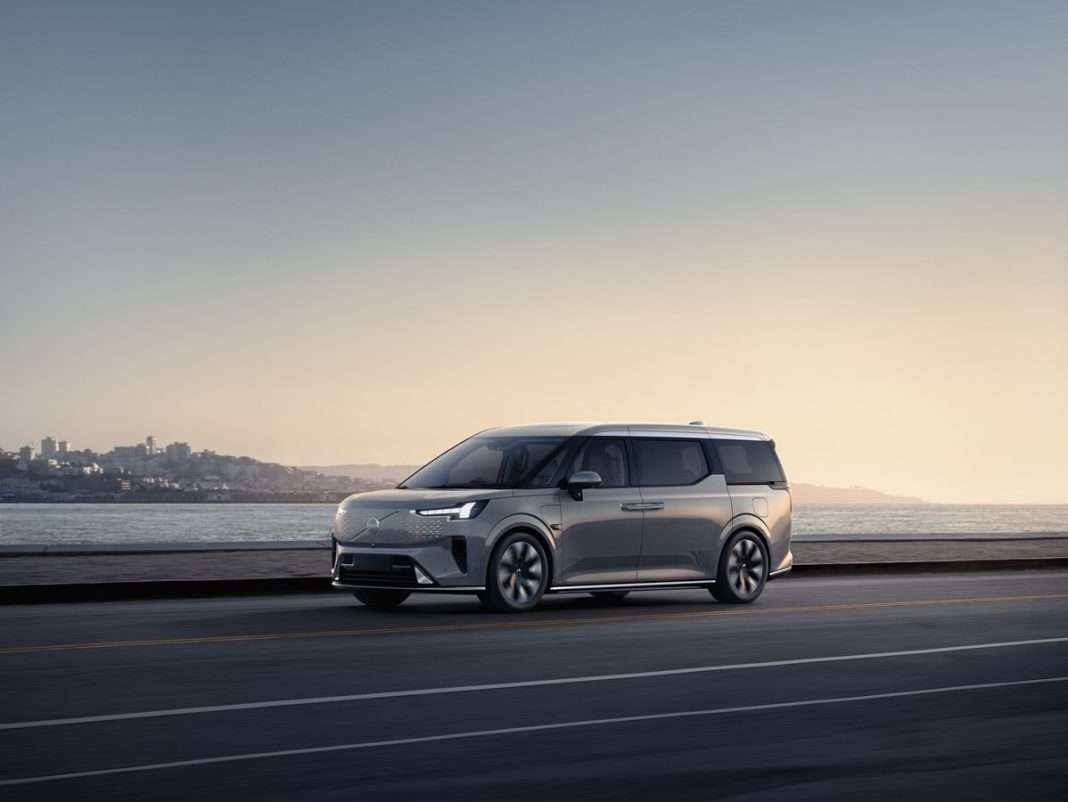 Neuer Volvo EM90 erweitert Modellportfolio des schwedischen Premium-Automobilherstellers Neuer Volvo EM90 erweitert Modellportfolio des schwedischen Premium-Automobilherstellers
