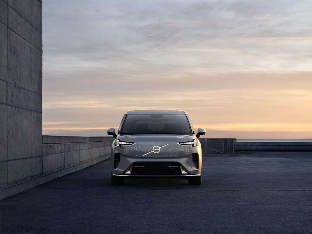 Ein Raum für das Leben in Bewegung: Neuer Volvo EM90 feiert Weltpremiere Ein Raum für das Leben in Bewegung: Neuer Volvo EM90 feiert Weltpremiere