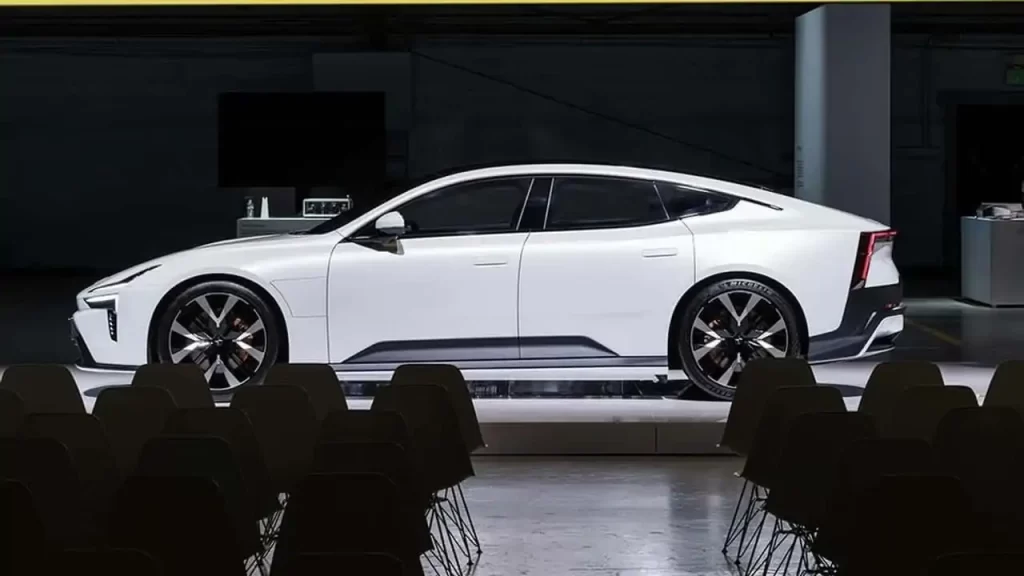Polestar 5 (2025): Taycan-Konkurrent komplett ohne Tarnung