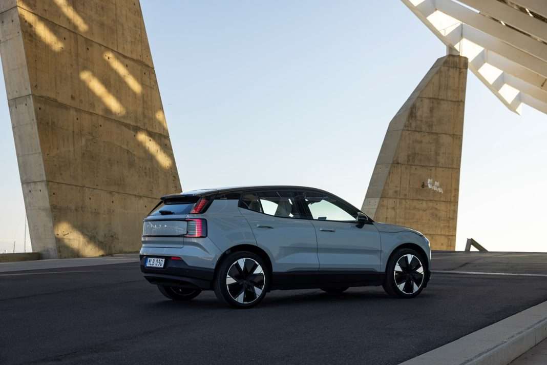 Volvo EX30 wins Electrifying.com’s Car of the Year award for all-round excellence and designed-in sustainability Volvo EX30 wins Electrifying.com’s Car of the Year award for all-round excellence and designed-in sustainability