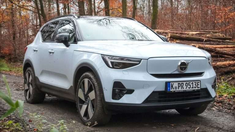 Volvo XC40 Recharge mit Heckmotor und großem Akku im Test