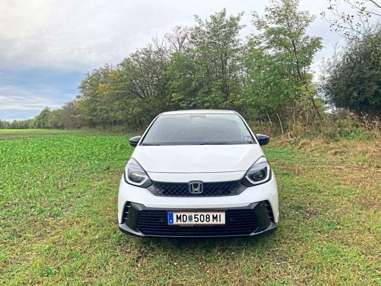 Kurztest Honda Jazz e:HEV: Praktischer kann’s keiner