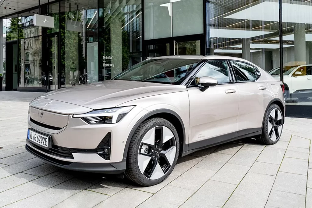 POLESTAR 2 (MY24): FACELIFT DER E-FLIESSHECK-LIMOUSINE GETESTET