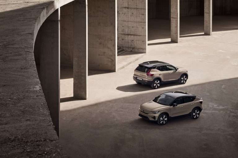 Volvo Cars vereinheitlicht Nomenklatur für Elektroautos mit Volvo EX40 und Volvo EC40