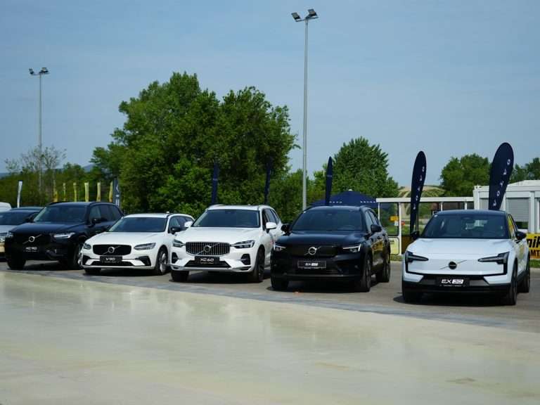 Volvo Cars bekräftigt sein Engagement für nachhaltige Mobilität und fortschrittliche Geschäftslösungen beim Flotten Autotesttag 2024