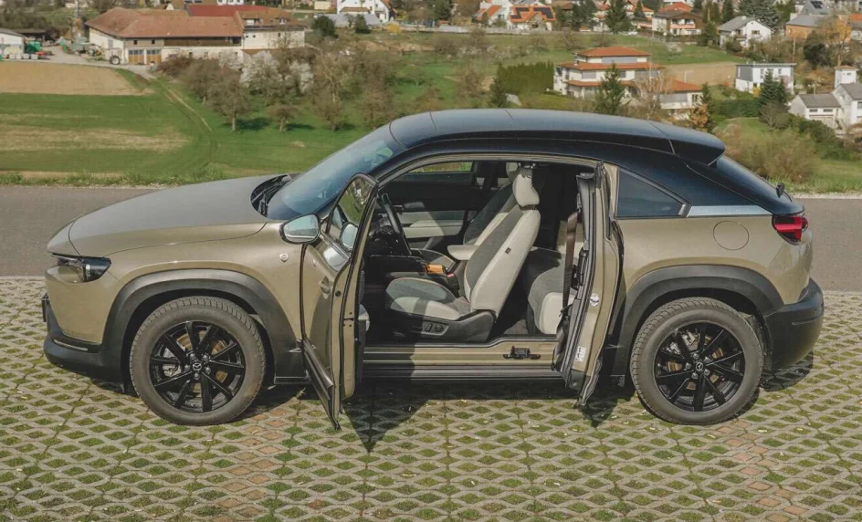 Mazda MX-30 R-EV: Anders als die Anderen Mazda MX-30 R-EV: Anders als die Anderen