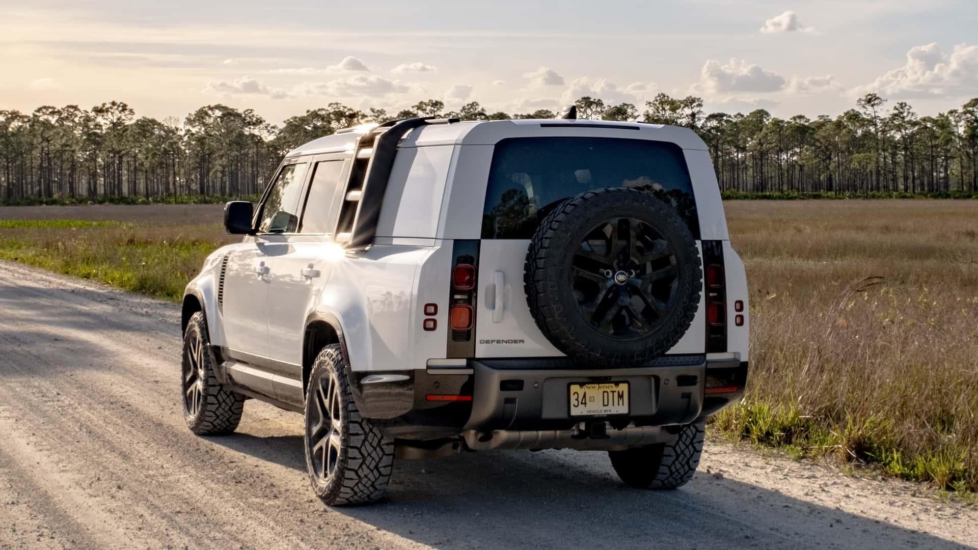 The Land Rover Defender Finally Won Me Over The Land Rover Defender Finally Won Me Over