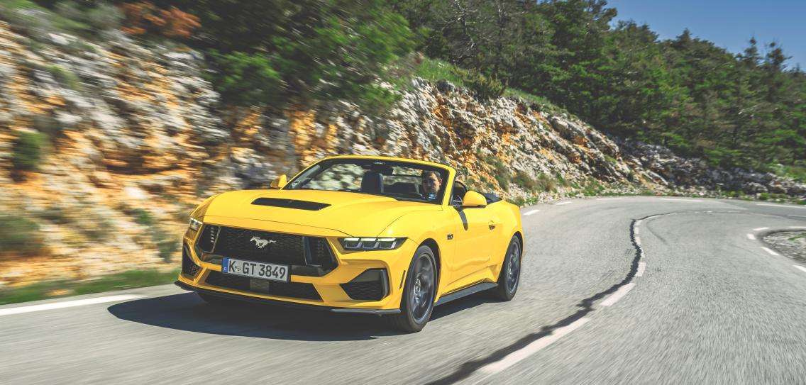 Auch-in-der-siebten-Generation-bleibt-der-Mustang-dem-Achtzylinder-treu-und-liefert-ein-Fahrzeug-dass-es-so-sonst-nirgends-mehr-gibt