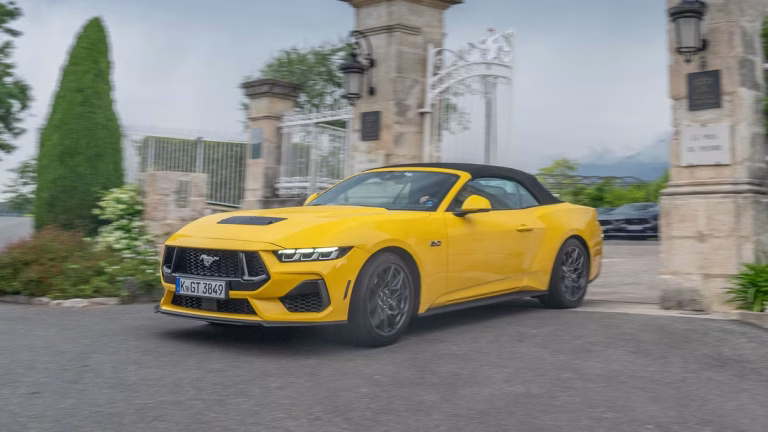 FORD MUSTANG (GENERATION 7) IM FAHRBERICHT
