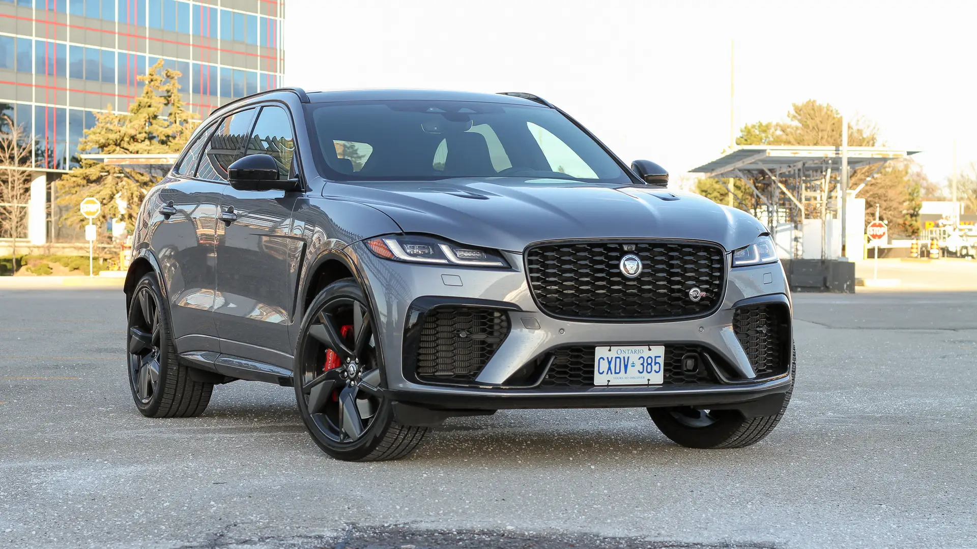Jaguar F-Pace SVR Pros and Cons: Better Than You Think, Better Than It Needs to Be Jaguar F-Pace SVR Pros and Cons: Better Than You Think, Better Than It Needs to Be