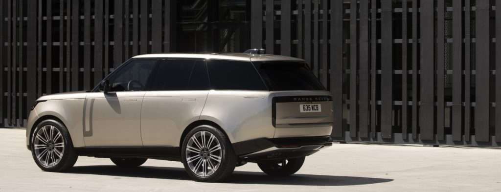 NOCH MEHR RANGE ROVER IM MODELLJAHR 2024: HOCHMODERNE TECHNOLOGIEN UND MEHR MOTORLEISTUNG