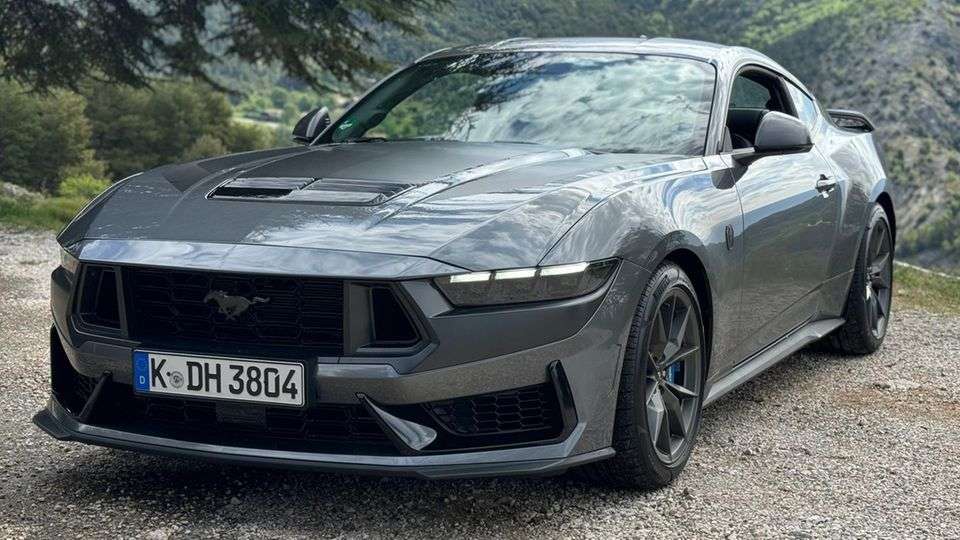 Unterwegs mit dem neuen Ford Mustang: Der Letzte seiner Art Unterwegs mit dem neuen Ford Mustang: Der Letzte seiner Art