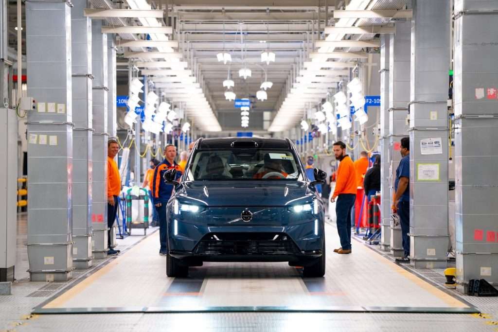 Volvo Cars startet Produktion des vollelektrischen Volvo EX90