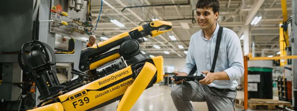 JLR REVEALS ‘ROVER’, THE ROBOTIC GUARD DOG THAT USES AI TO SERVE AND PROTECT
