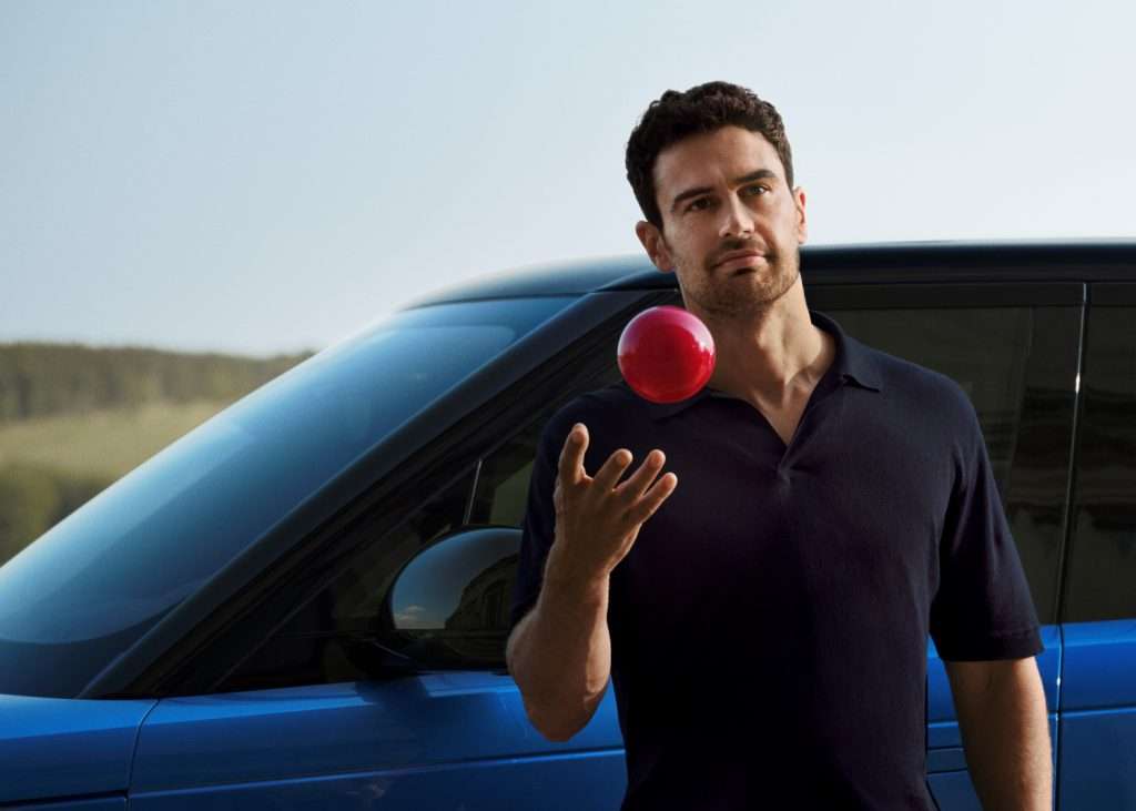 RANGE ROVER SPORT FORMS A POWERFUL ON-SCREEN PARTNERSHIP WITH THEO JAMES