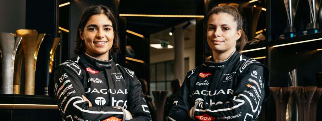 Jamie Chadwick und Lilou Wadoux starten für Jaguar TCS Racing beim Ladies Day der Formel E in Valencia