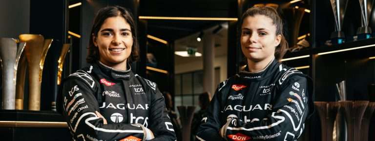 Jamie Chadwick und Lilou Wadoux starten für Jaguar TCS Racing beim Ladies Day der Formel E in Valencia