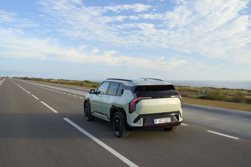 Kia EV3: Kompakt-SUV erhält das „Goldene Lenkrad“