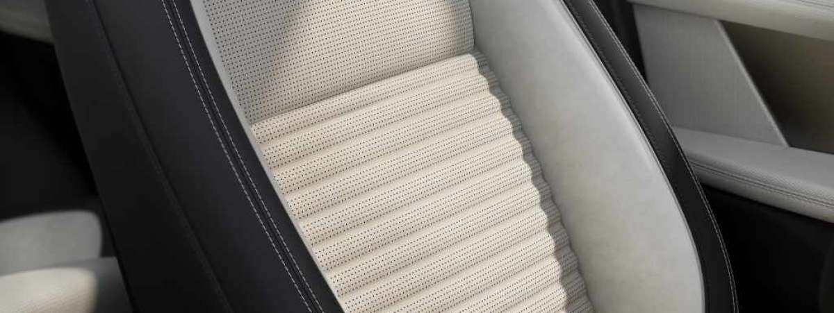 DS_24MY_05_INTERIOR_LUXTEC-SUEDECLOTH_140623