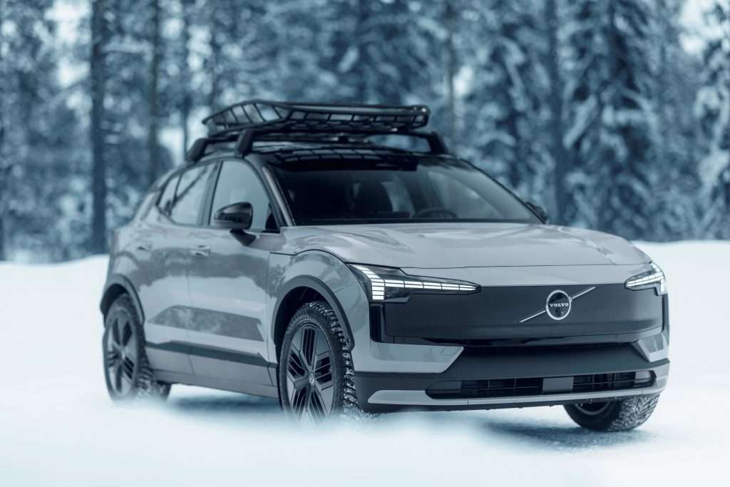 Volvo EX30 Cross Country