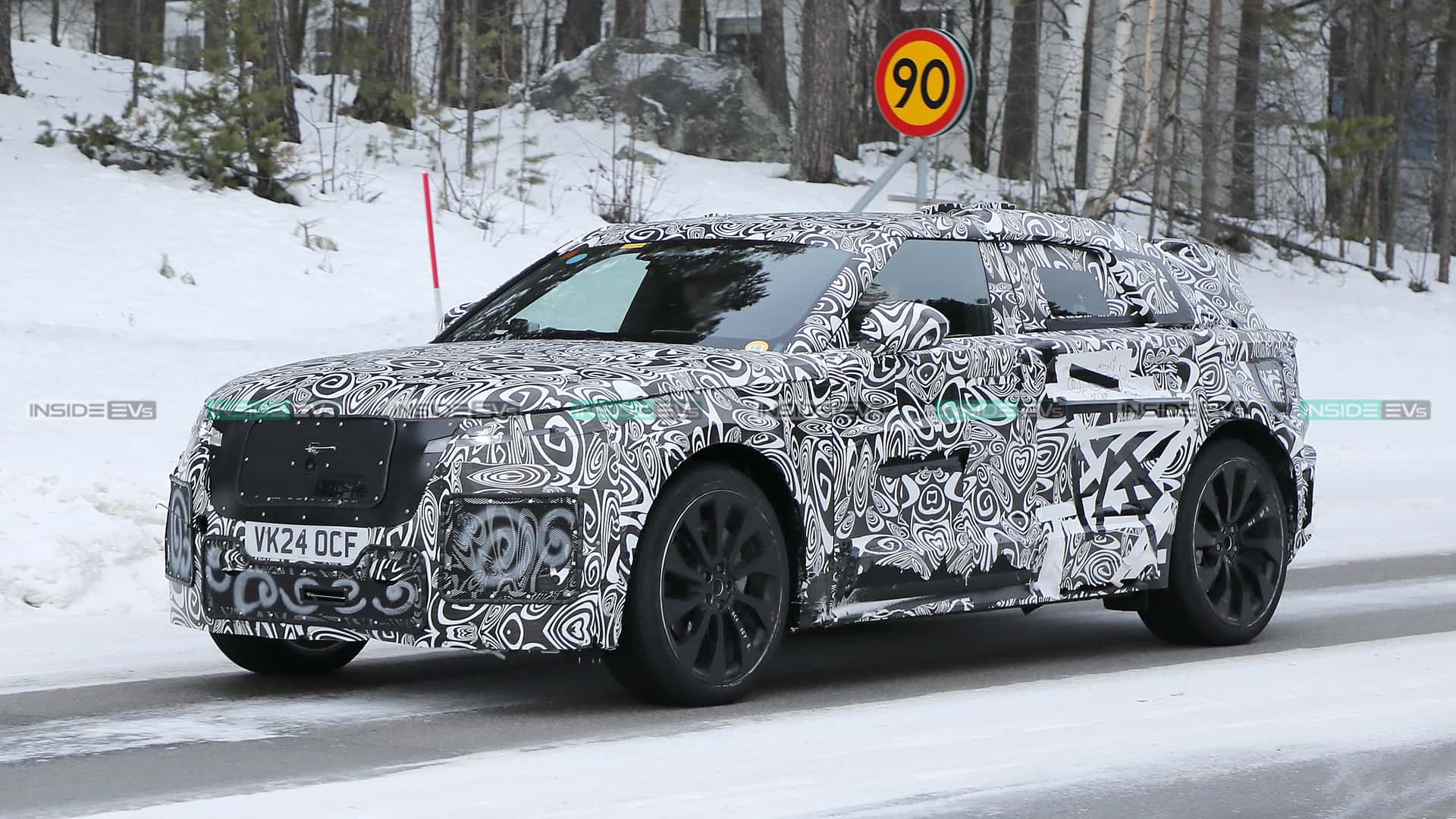 Range Rover Velar Electric: Neues Mittelklasse-SUV als Erlkönig Range Rover Velar Electric: Neues Mittelklasse-SUV als Erlkönig