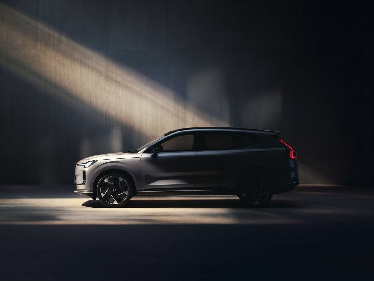 Der neue Volvo XC70: Der erste Volvo Plug-in-Hybrid mit verlängerter Reichweite Der neue Volvo XC70: Der erste Volvo Plug-in-Hybrid mit verlängerter Reichweite