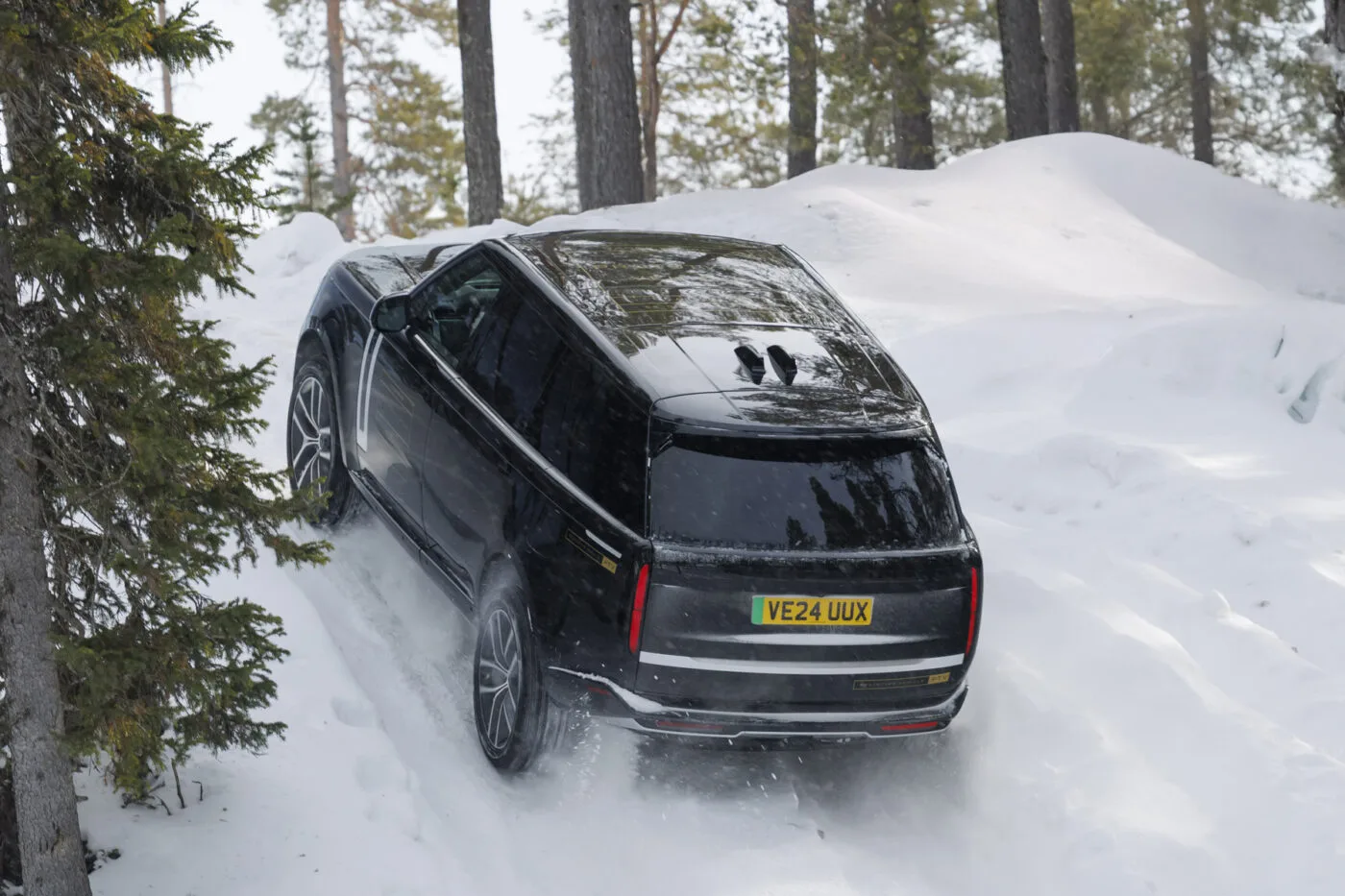 Erste Mitfahrt im Range Rover Electric: Auf Kuschelkurs in die Zukunft Erste Mitfahrt im Range Rover Electric: Auf Kuschelkurs in die Zukunft