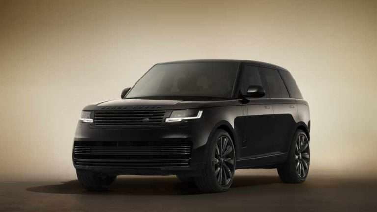 EINFÜHRUNG DES RANGE ROVER SV BLACK: NEUE MAßSTÄBE BEI AUDIOSENSORIK UND MARKANTE NEUE DESIGNDETAILS FÜR DEN LUXUS-SUV