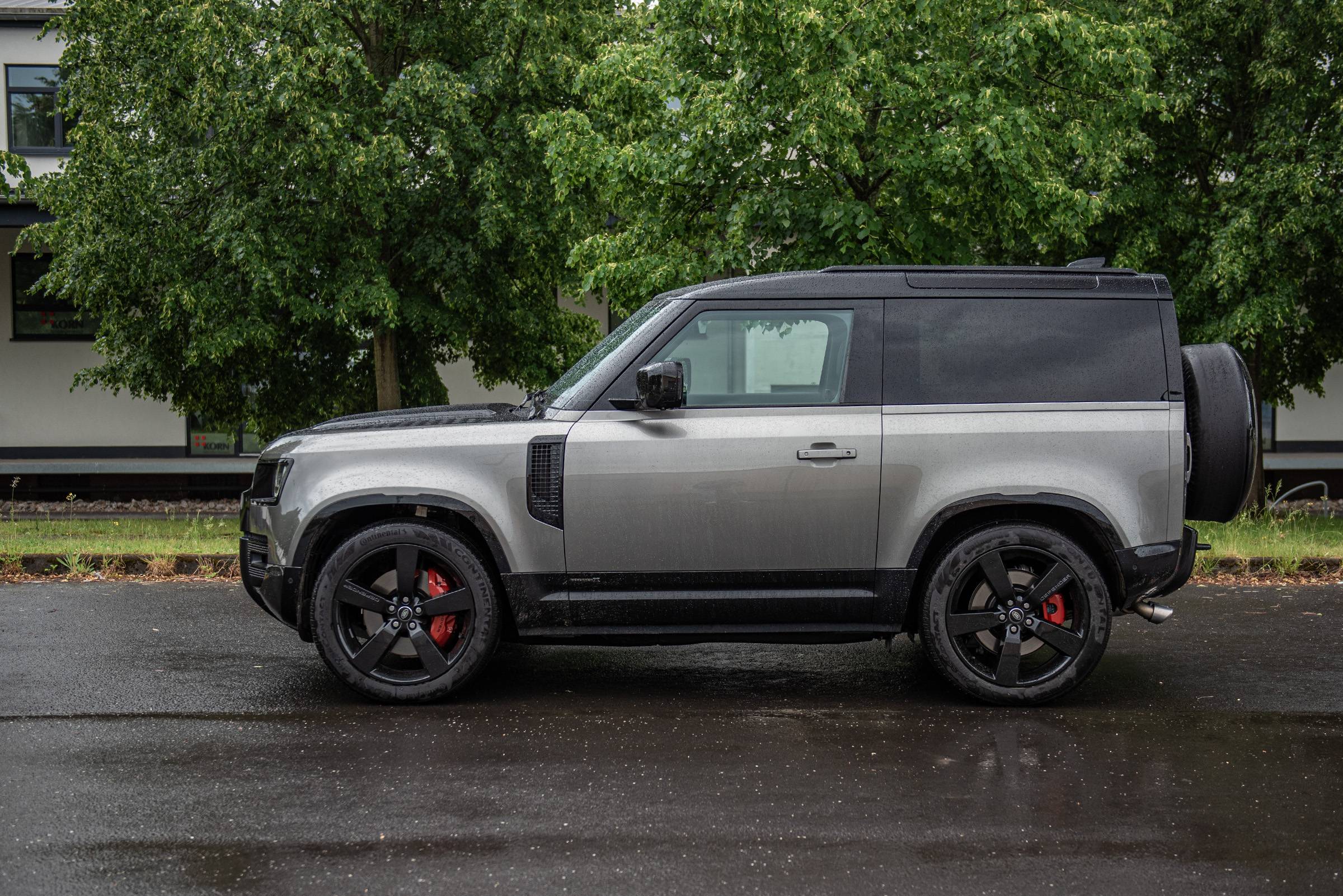 Test Land Rover Defender 90 V8: Muscle-Car auf Stelzen Test Land Rover Defender 90 V8: Muscle-Car auf Stelzen