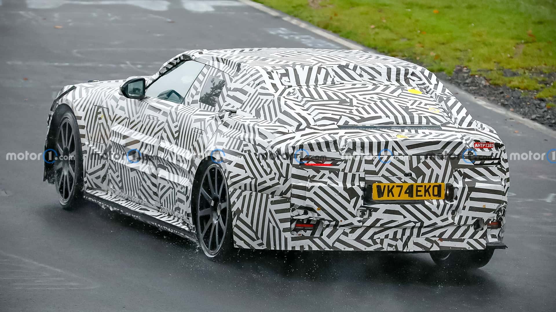 jaguar-type-00-prototyp-2027-auf-dem-nurburgring (11)