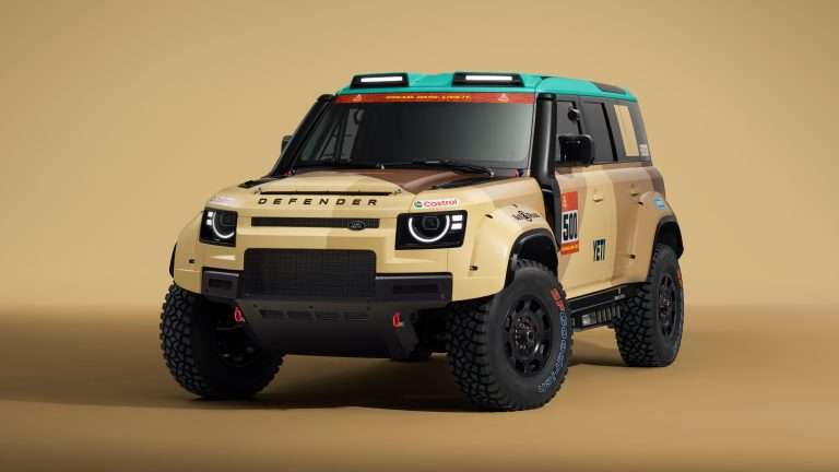DEFENDER FEIERT DAKAR DEBÜT ZUM AUFTAKT DER RALLY-RAID-WELTMEISTERSCHAFT 2026