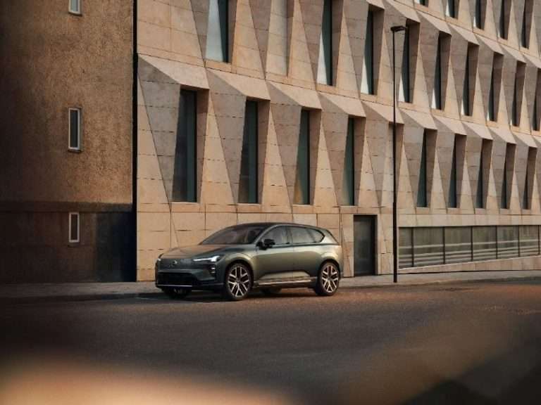 Hohe Nachfrage: Produktion für den neuen vollelektrischen Volvo EX60 wird ausgeweitet