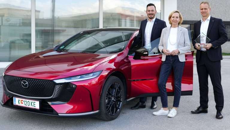 Mazda6e als “Fleet Car of the Year 2026” ausgezeichnet