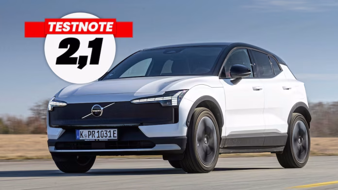 Volvo-EX30-Cross-Country-P8-AWD-2869-2318x1305-54601a7035bbd1a0