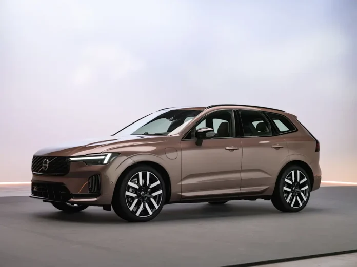 The_New_Volvo_XC60_Studio_Front_34_Wallpaper