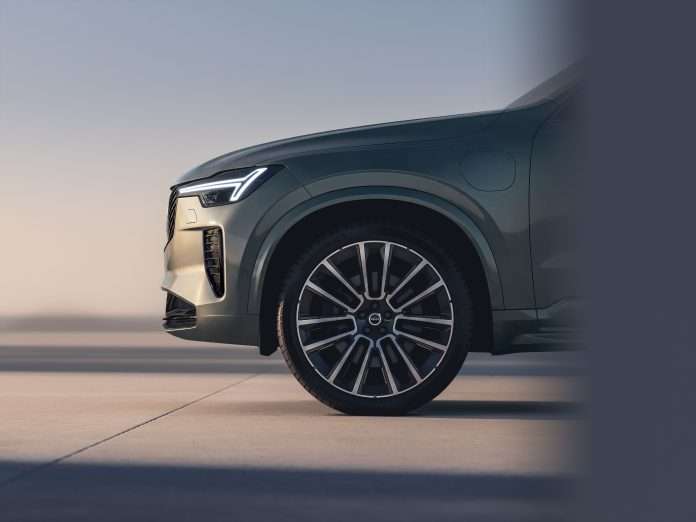 The_Volvo_XC90_Detail_Rim