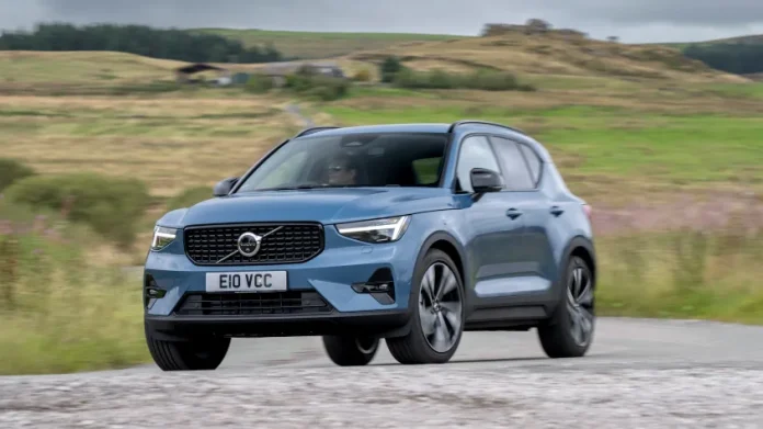 Volvo XC40-2