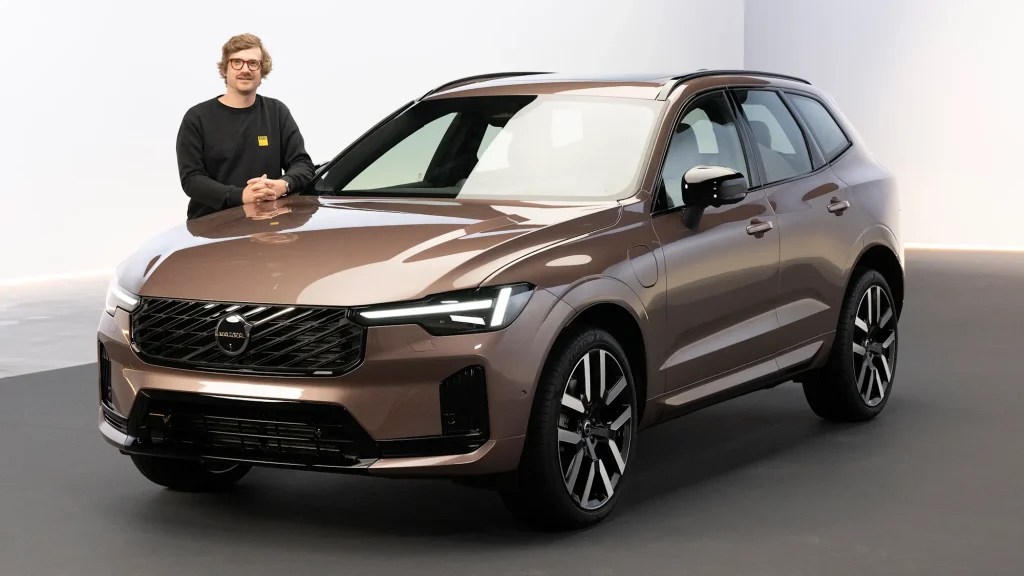 Volvo XC60 Facelift: Doppelt so viel Elektro-Reichweite, frisches Design