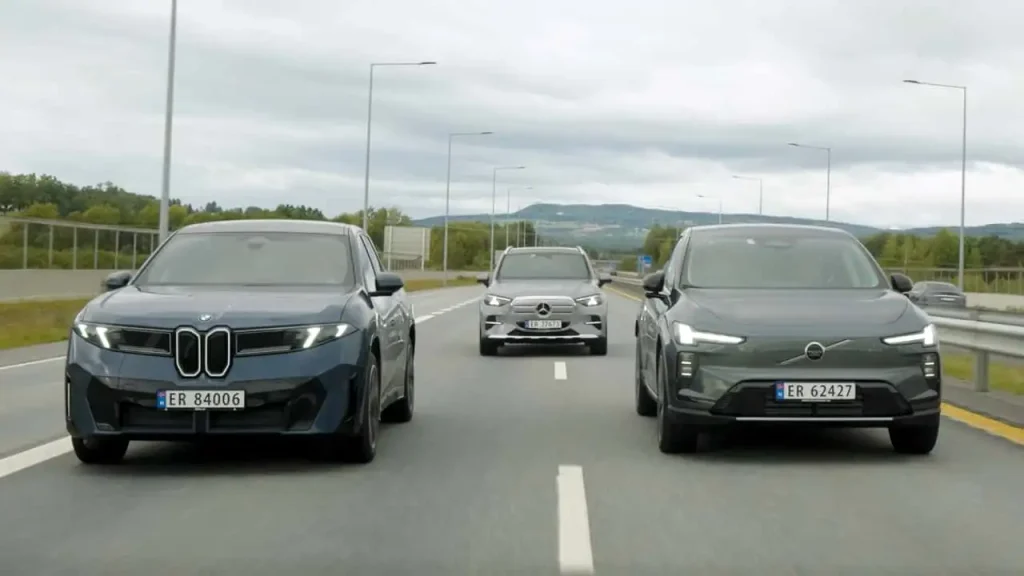 Reichweiten-Duell auf der Autobahn: